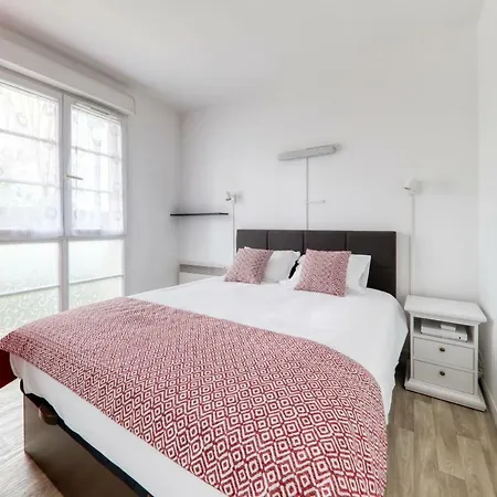 Le Garonne Apartmán Serris